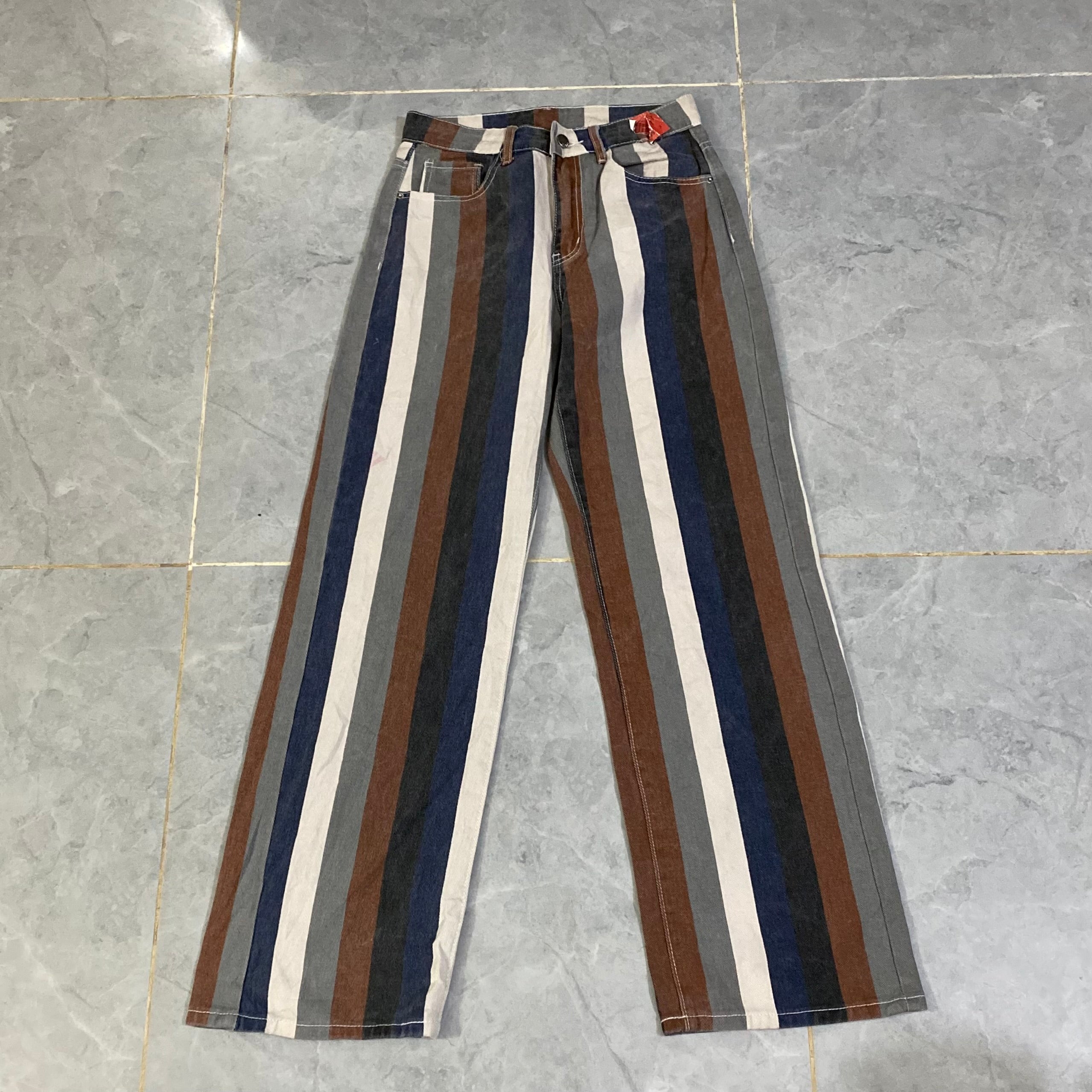 Lining Aesthetic Baggy Pant. (Waist: 31-32” - Length: 42-44”)