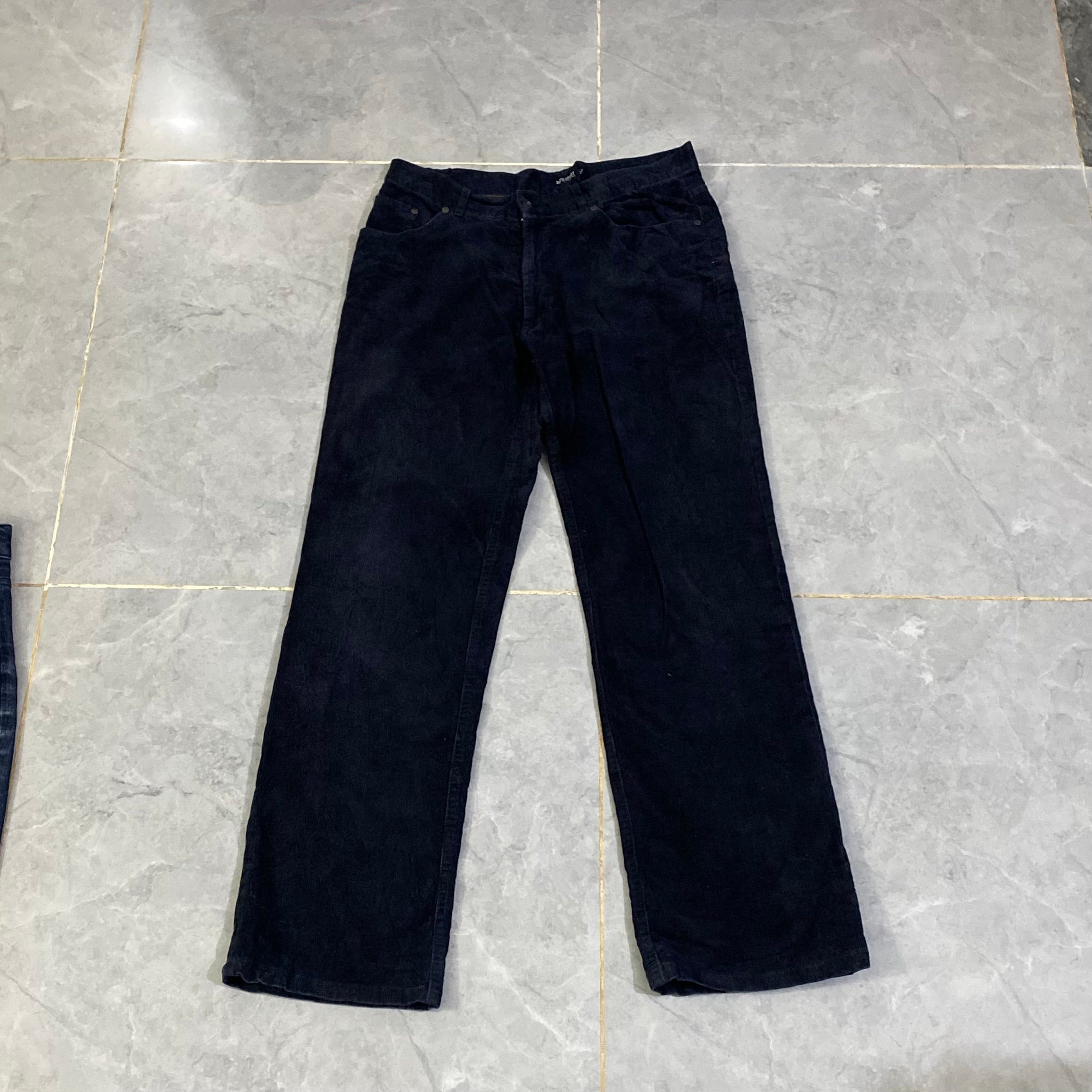 Dull Blue Baggy Pant. (Waist: 31-32” - Length: 42-43”)