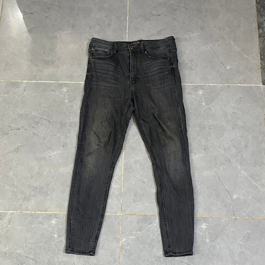 Black Rough straight Fit Pant. (Waist: 30” - Length: 41-42”)
