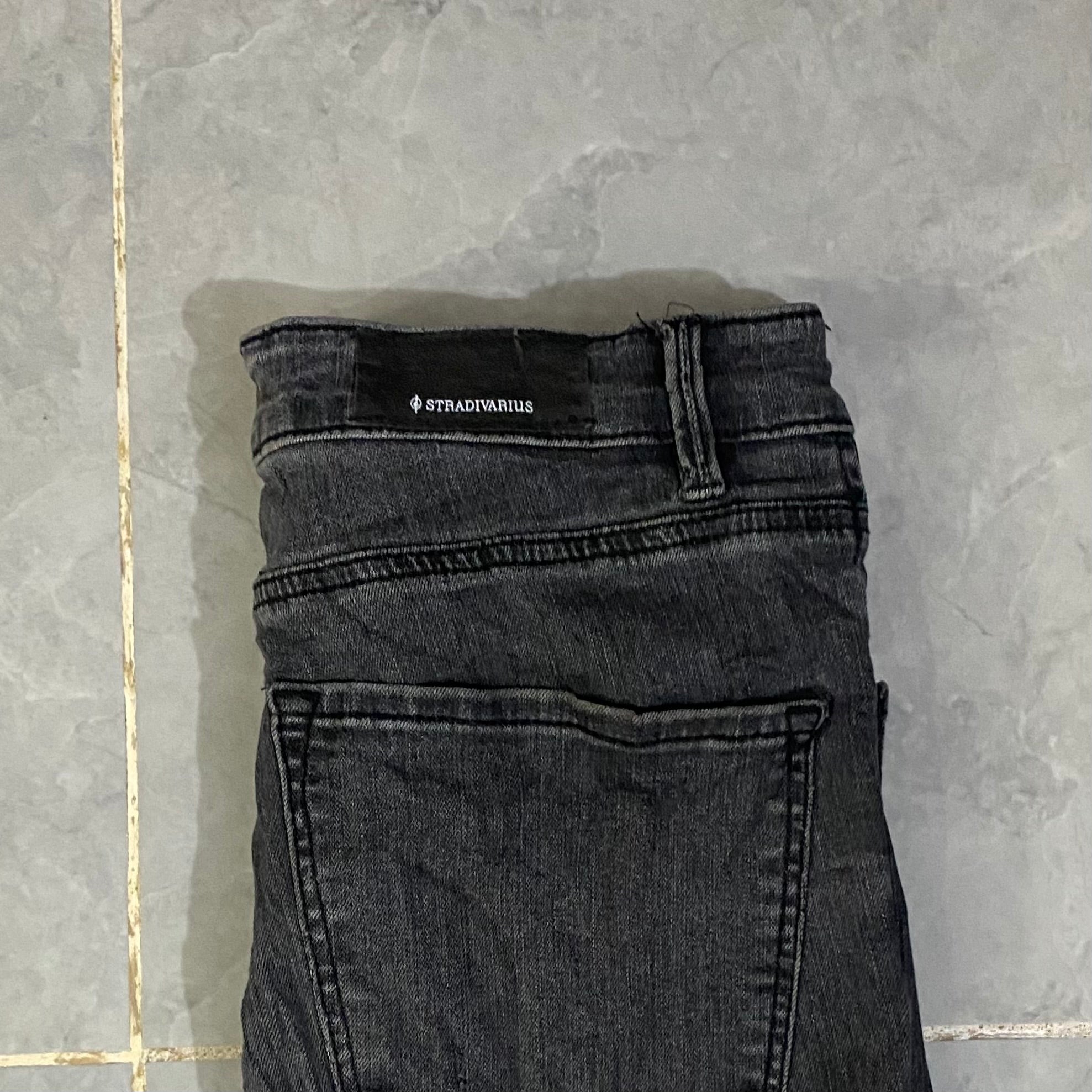 Black Rough straight Fit Pant. (Waist: 30” - Length: 41-42”)