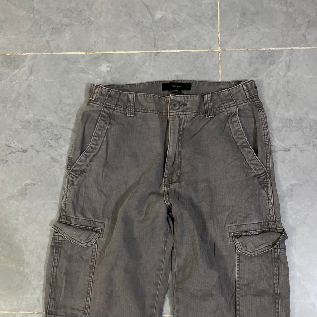 6 Pocket Baggy Pant Trouser. (Waist: 31-32” - Length: 42-44”)