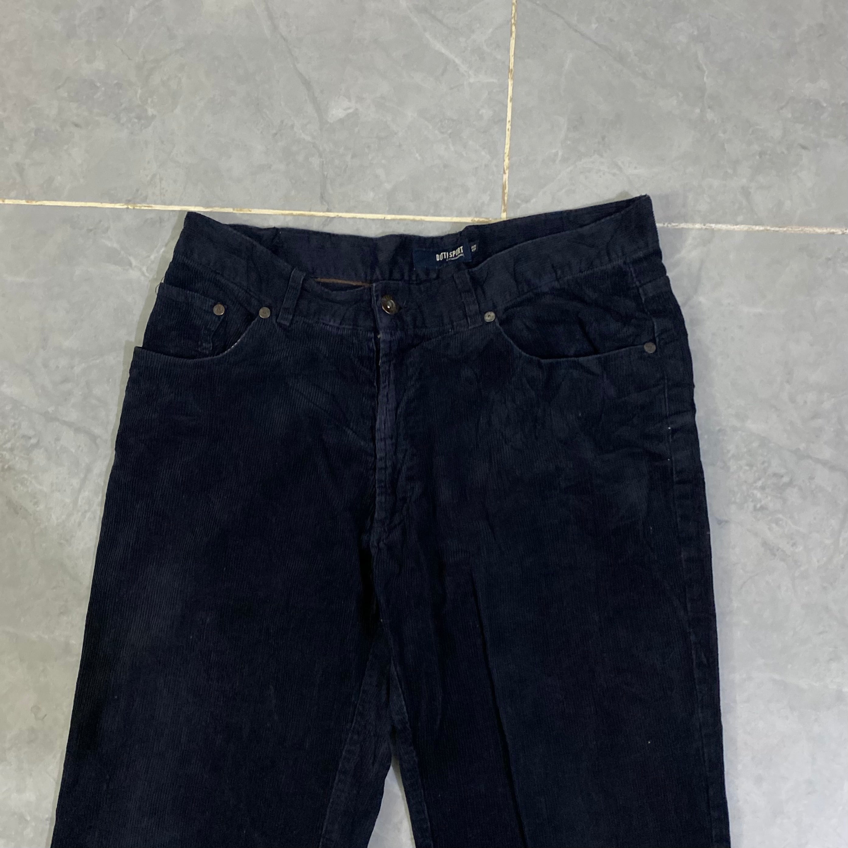 Dull Blue Baggy Pant. (Waist: 31-32” - Length: 42-43”)