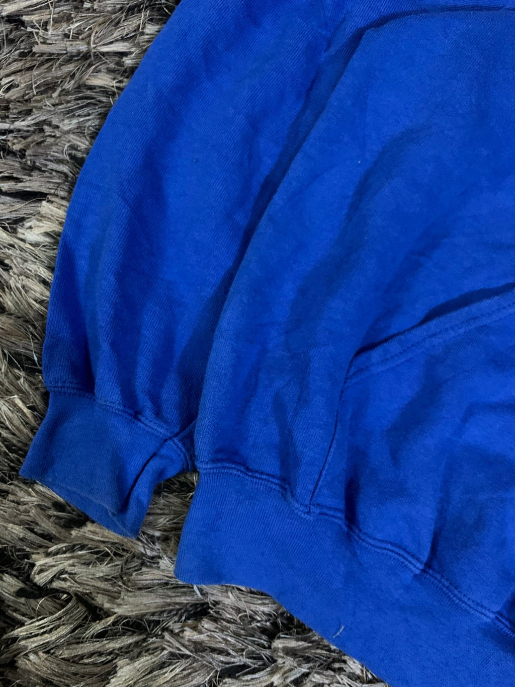 (FRUIT OF THE LOOM)  HOODIE (Thrift)