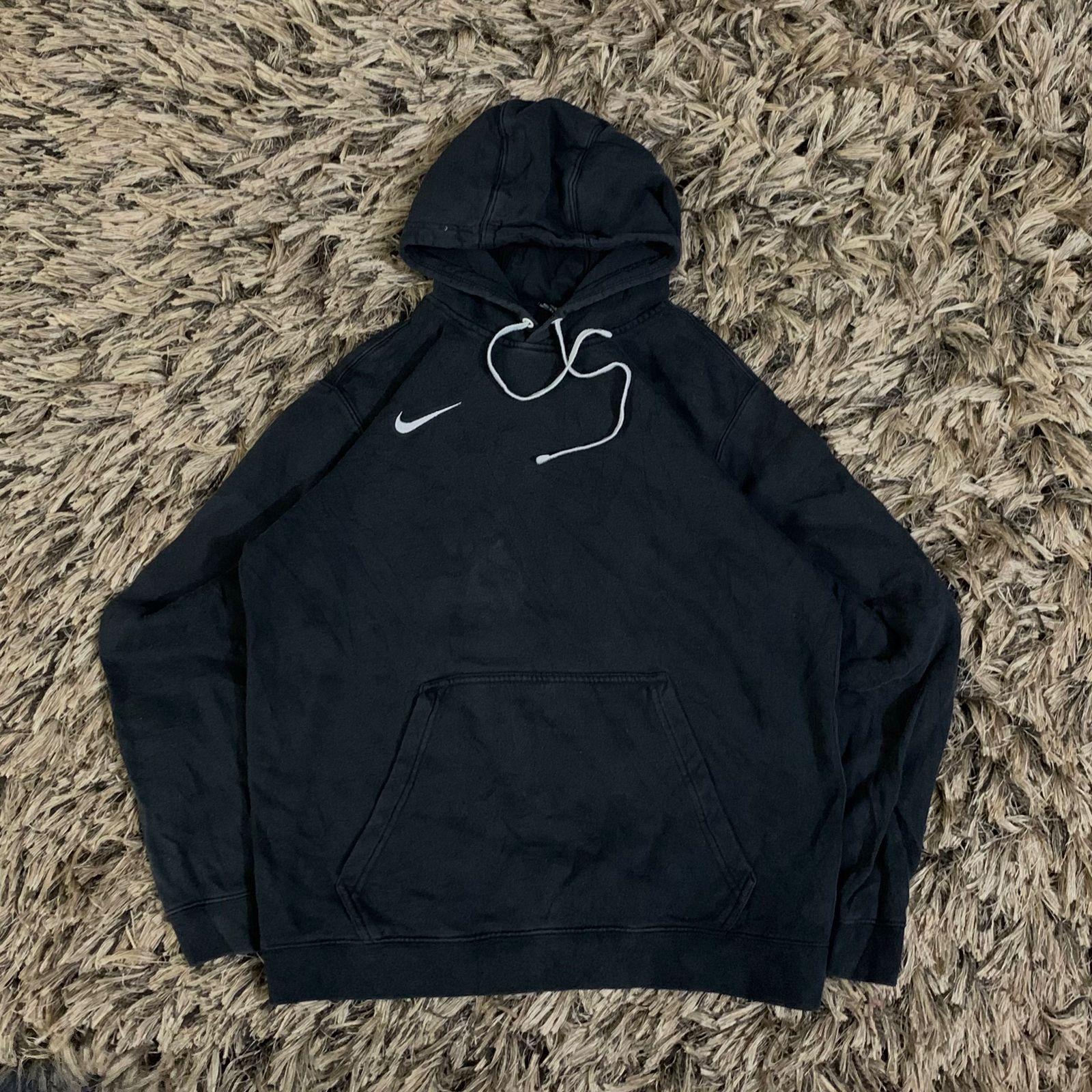 ( NIKE BRAND) BLACK HOODIE (Thrift)
