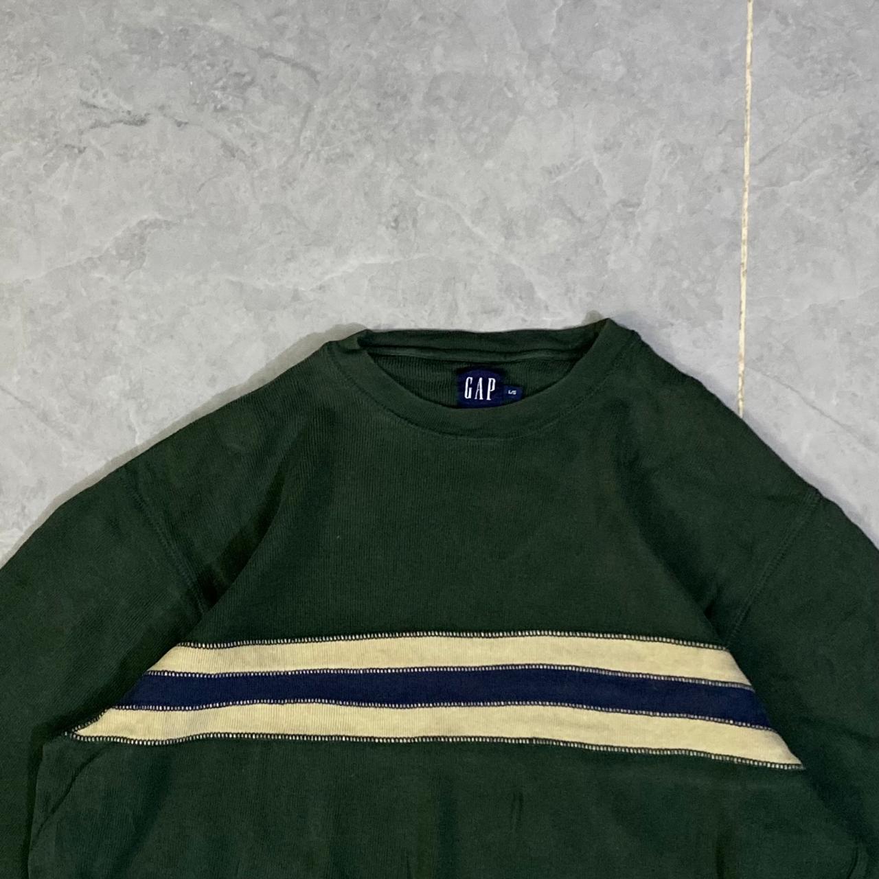 GAP SWEATER (Thrift)