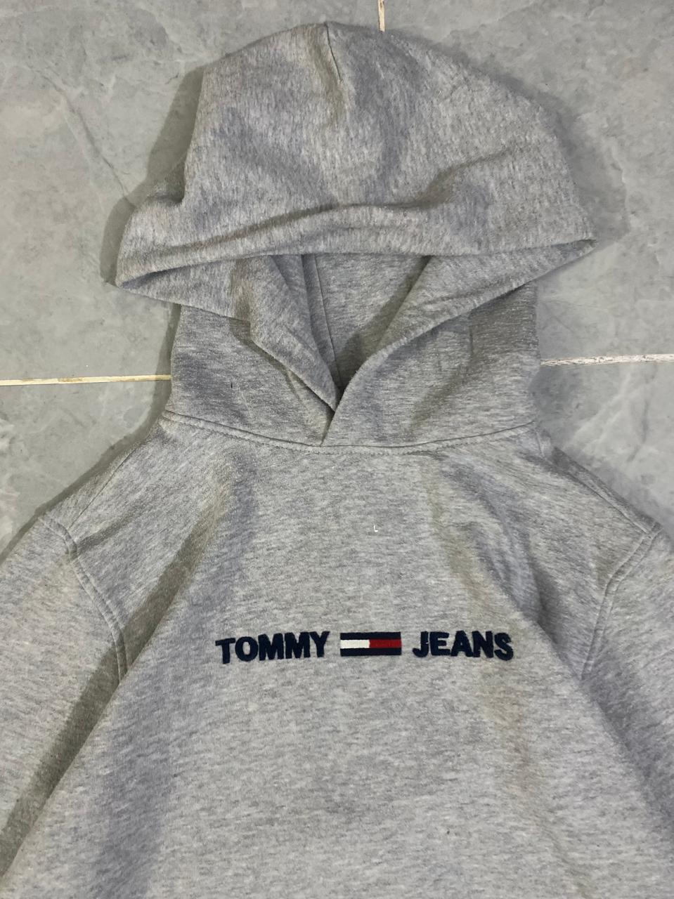 TOMMY JEANS HOODIE (Thrift)