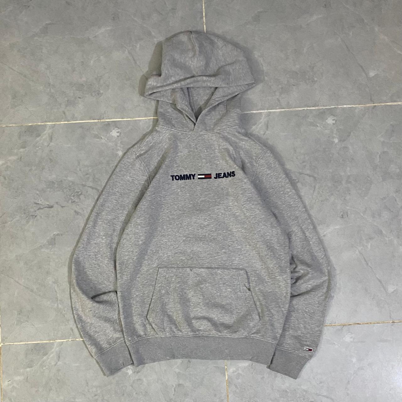TOMMY JEANS HOODIE (Thrift)