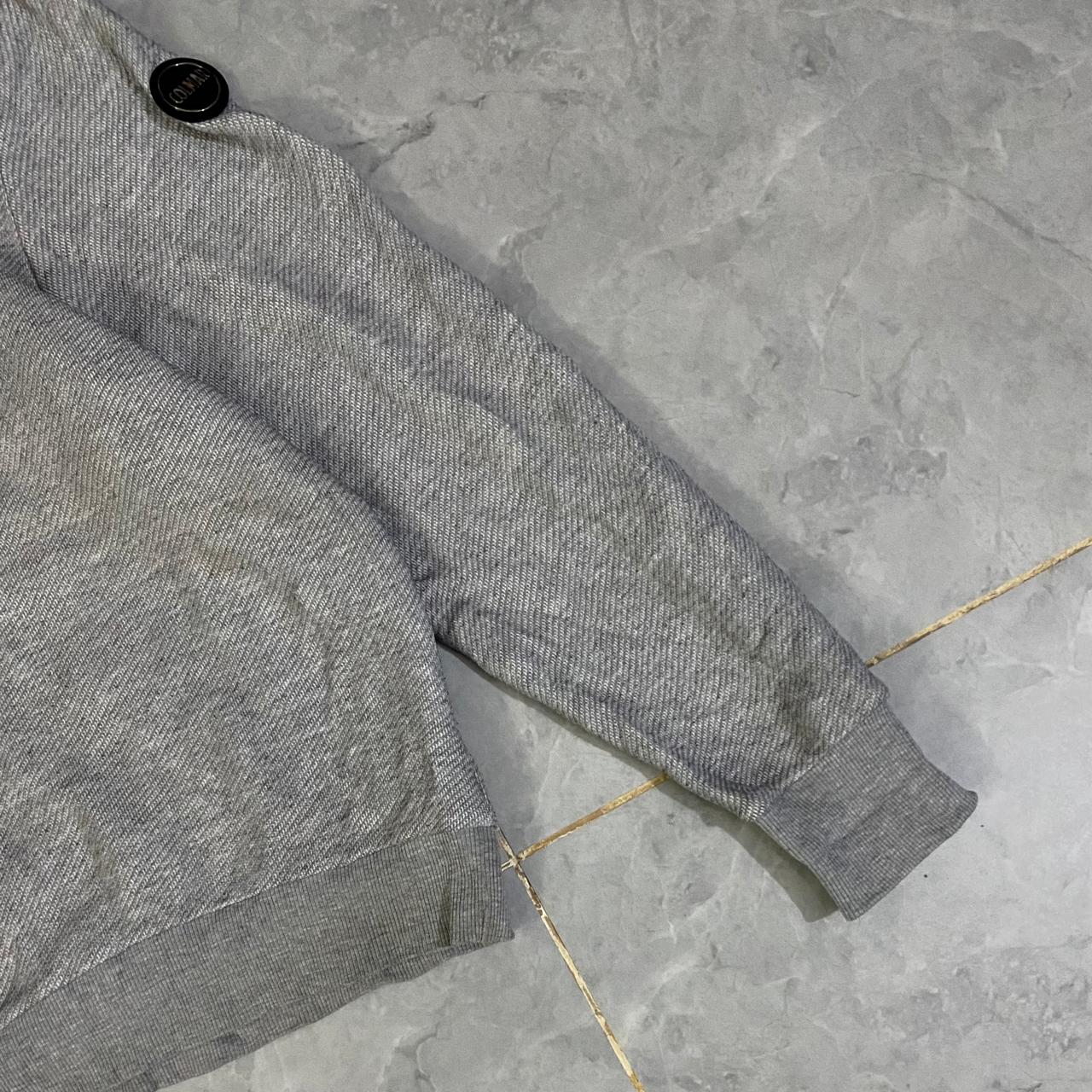 GREY COLLAR SWEATSHIRT (Thrift)