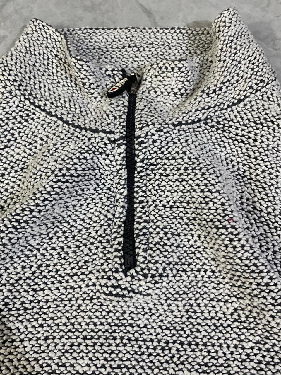 SHORT ZIP SWEATER (Thrift)