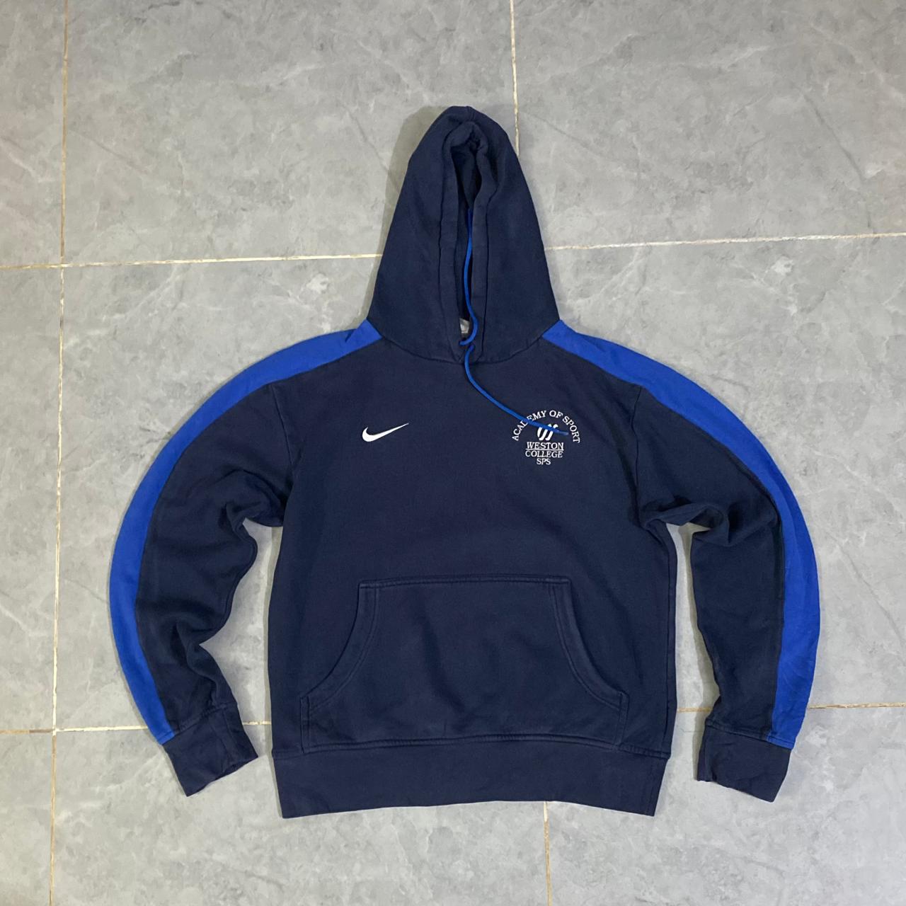 NIKE HOODIE (Thrift)