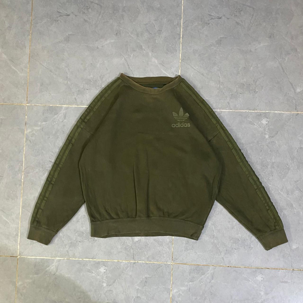 ADIDAS SWEATSHIRT   (Thrift)