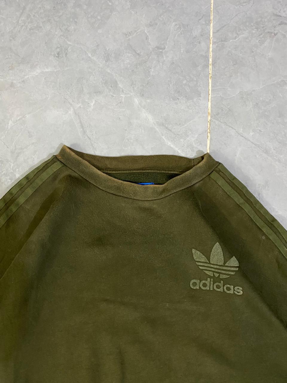 ADIDAS SWEATSHIRT   (Thrift)