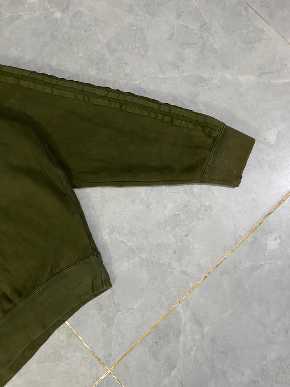 ADIDAS SWEATSHIRT   (Thrift)