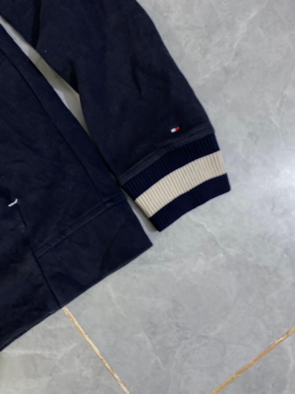 TOMMY HILFIGER HOODIE  (Thrift)