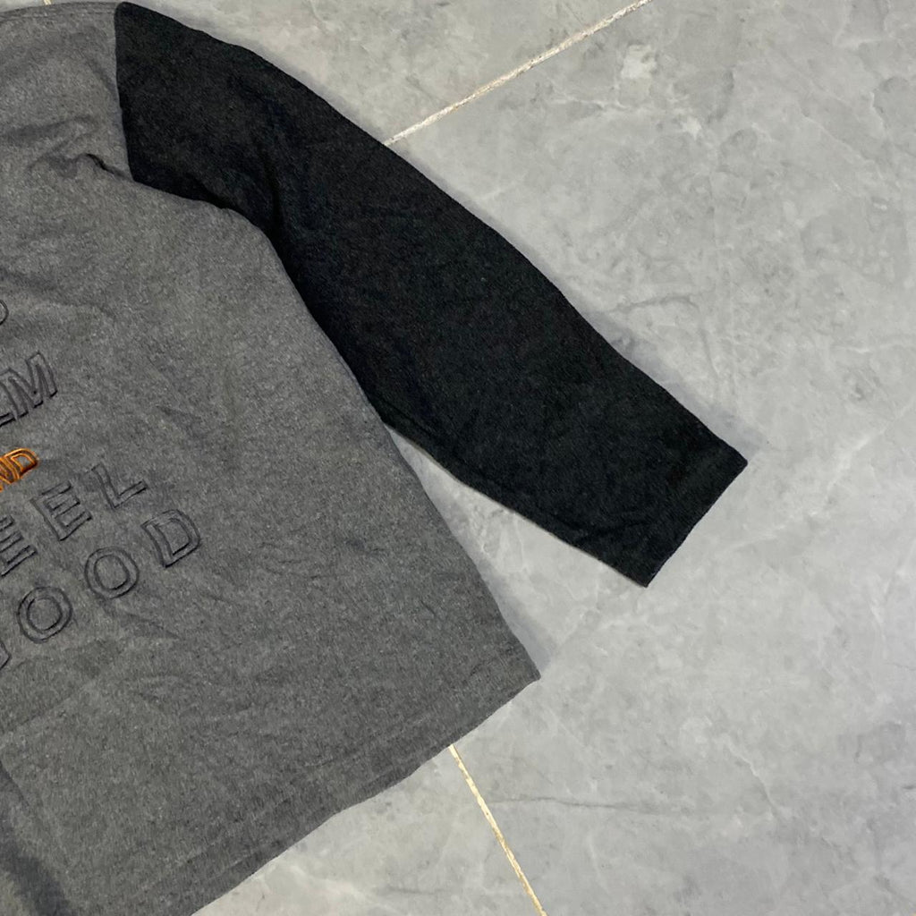 SWEATER  (Thrift)