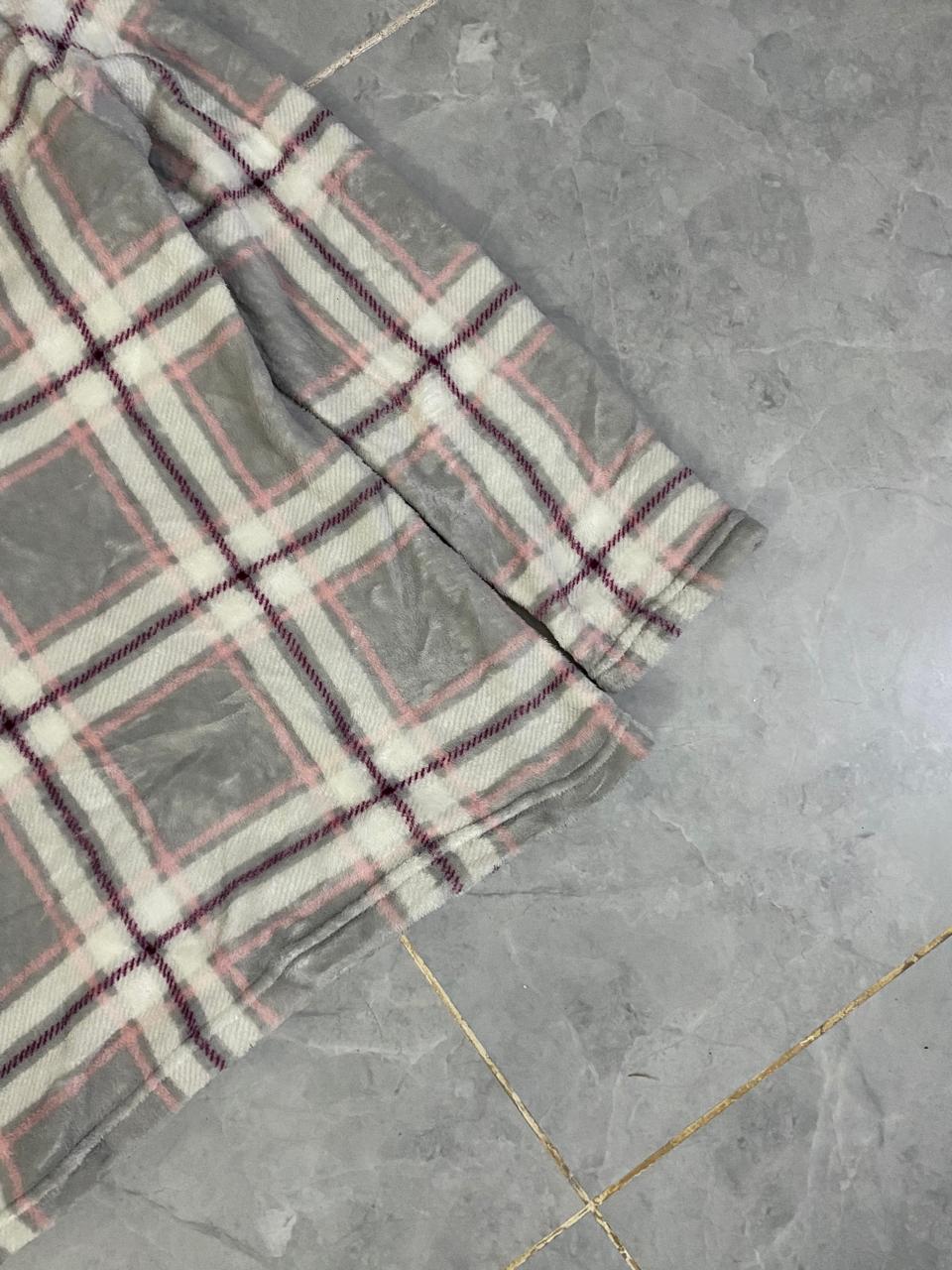 BOX PRINTED  FUR SWEATER  (Thrift)