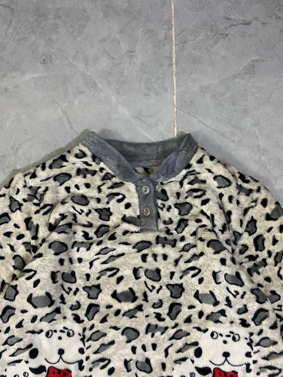 FUR SWEATER  (Thrift)