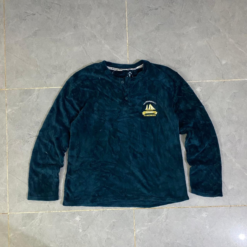 SWEET SEAET SWEATER  (Thrift)