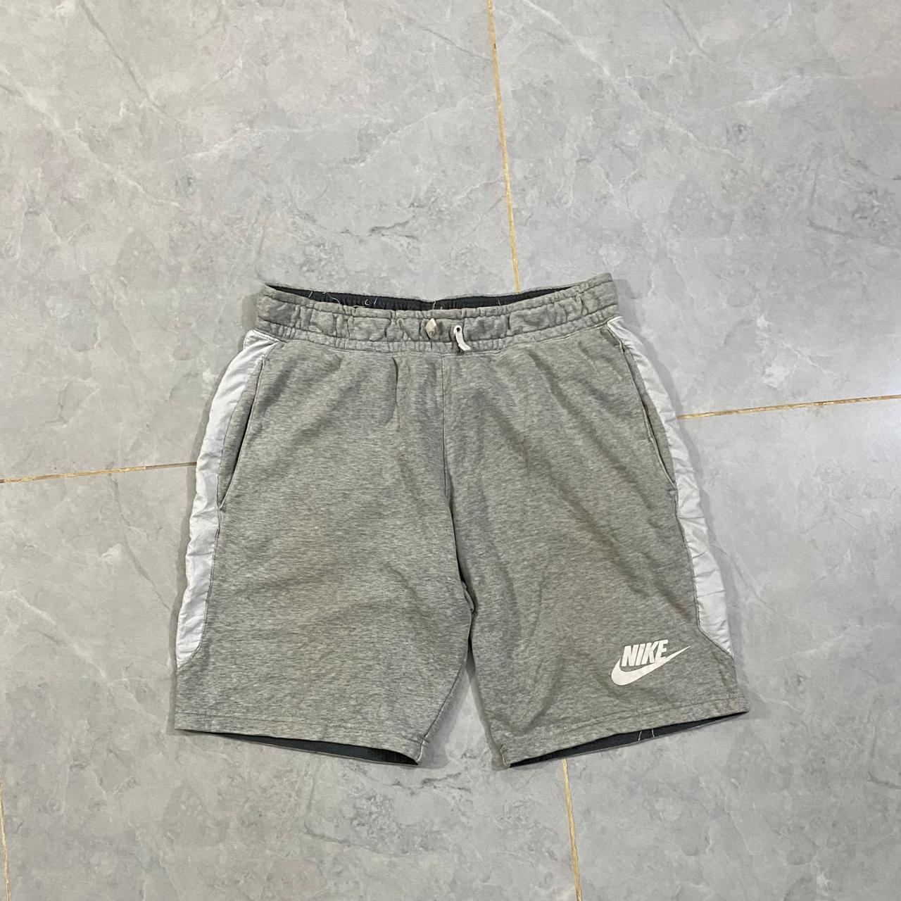 NIKE  Shorts